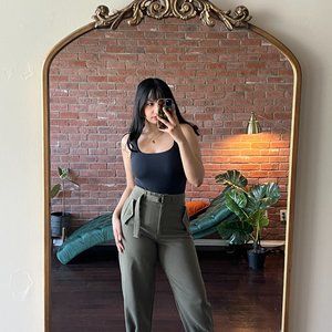 Dynamite Anja Belted Barrel Leg Pant